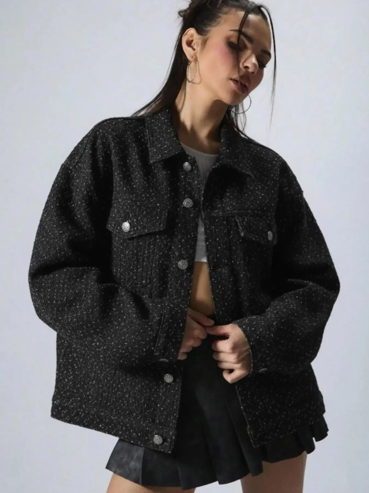 Women's Basic Button Front Denim Jacket Casual Collared Long Sleeve Drop Shoulder Fitted Outerwear with Pockets
