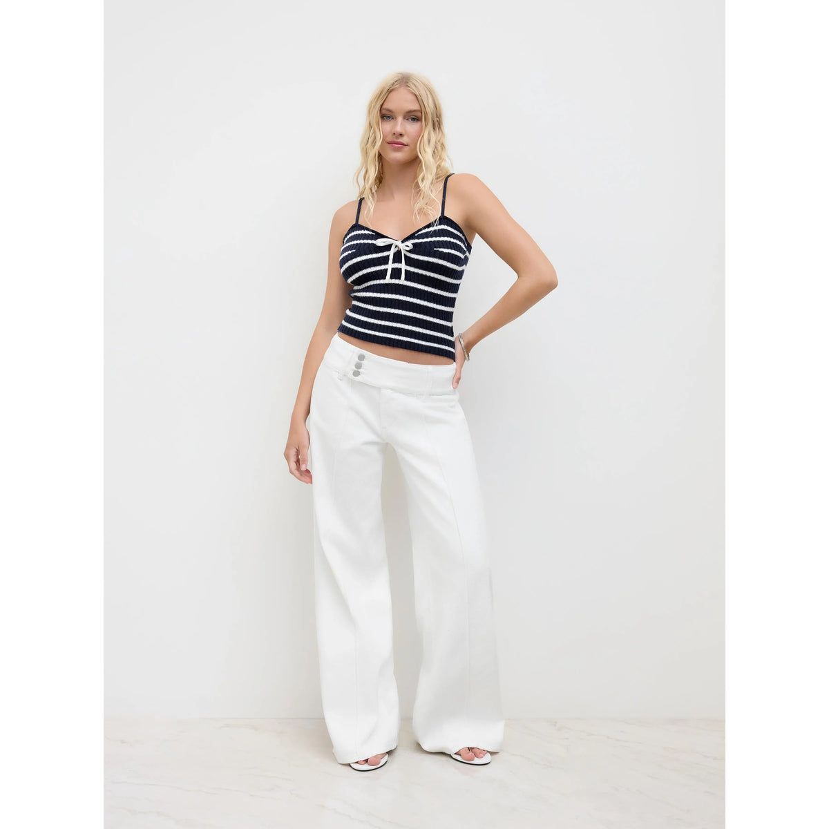 Denim Low Rise Baggy Jeans - Fitted Minimalist Trouser