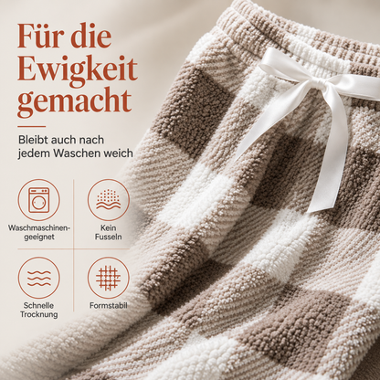 ☁️ Wohlfühl-Komfort | Plüschige Damenhose mit Karomuster und weitem Bein
