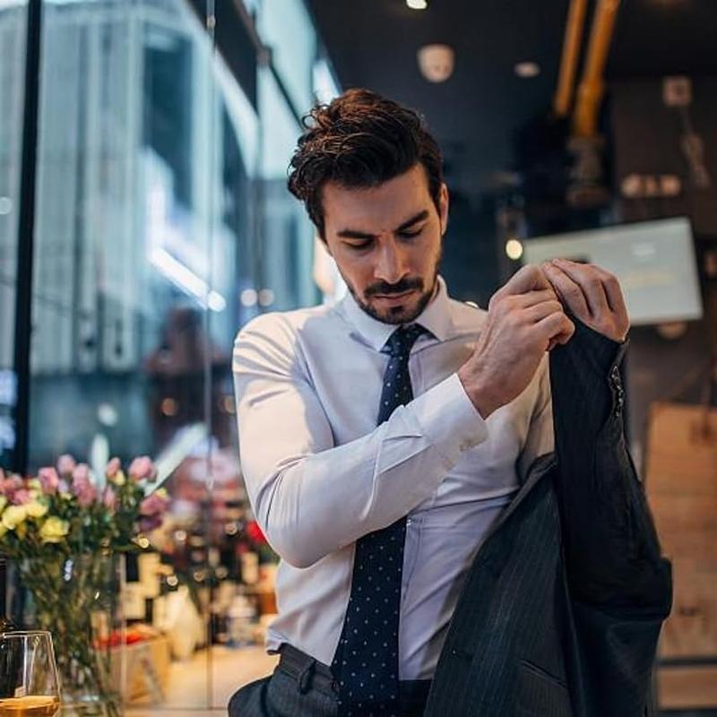 Men’s 4-Way Stretch Travel Dress Shirt: Wrinkle-Free Slim Fit