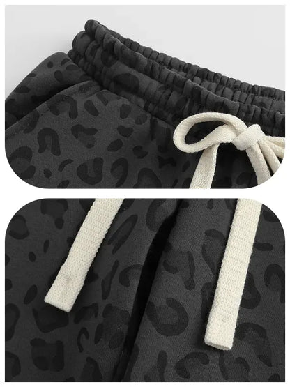 Men's leopard-print casual trousers with side pockets, lightweight and breathable soft fabric, loose comfortable casual sweatpants