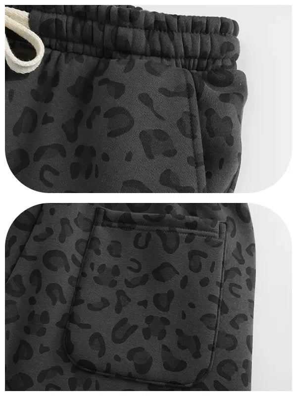 Men's leopard-print casual trousers with side pockets, lightweight and breathable soft fabric, loose comfortable casual sweatpants